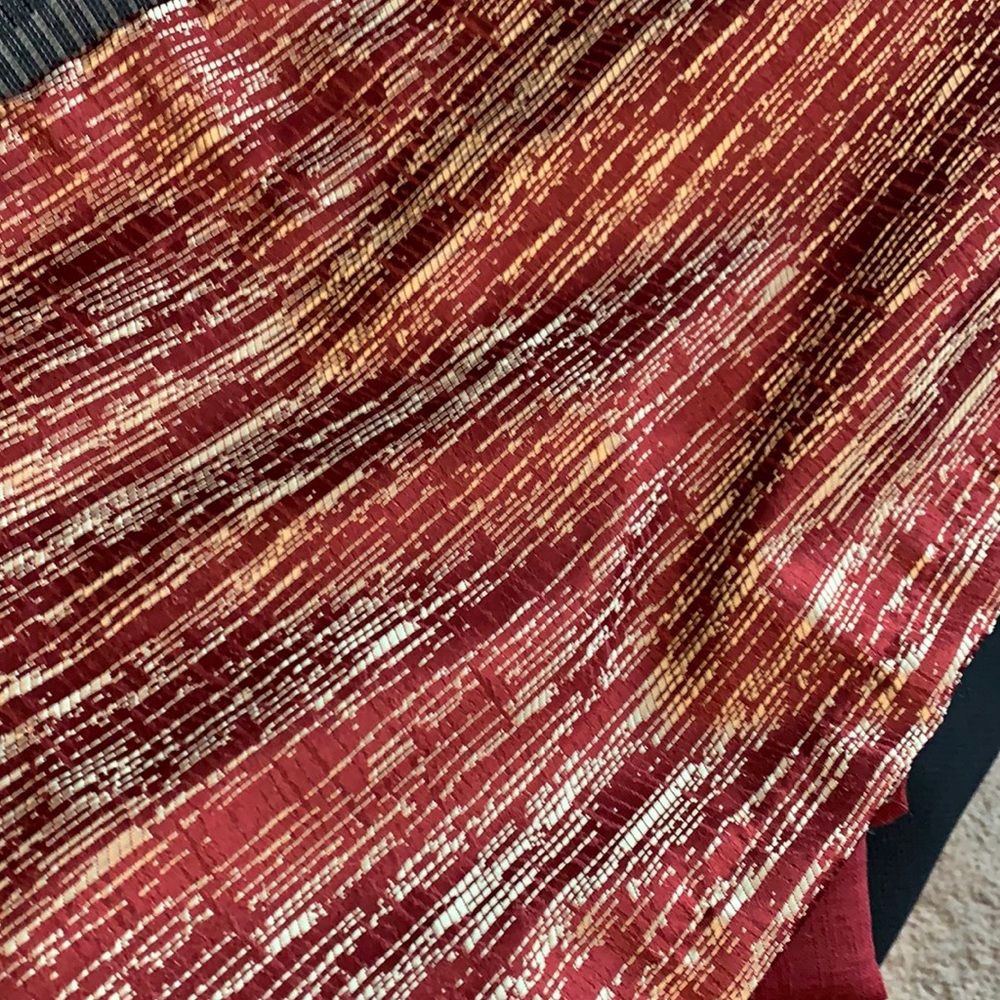 Burgundy and gold weave valance